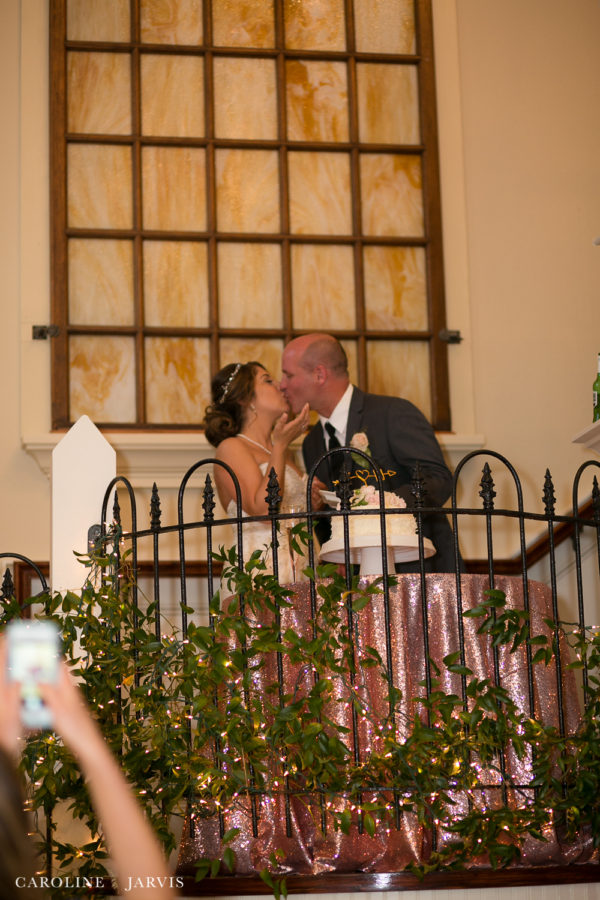 108 Budleigh Wedding in Manteo, NC - Mr. & Mrs. Wood by Caroline Jarvis Photography 2-April 29, 20171035