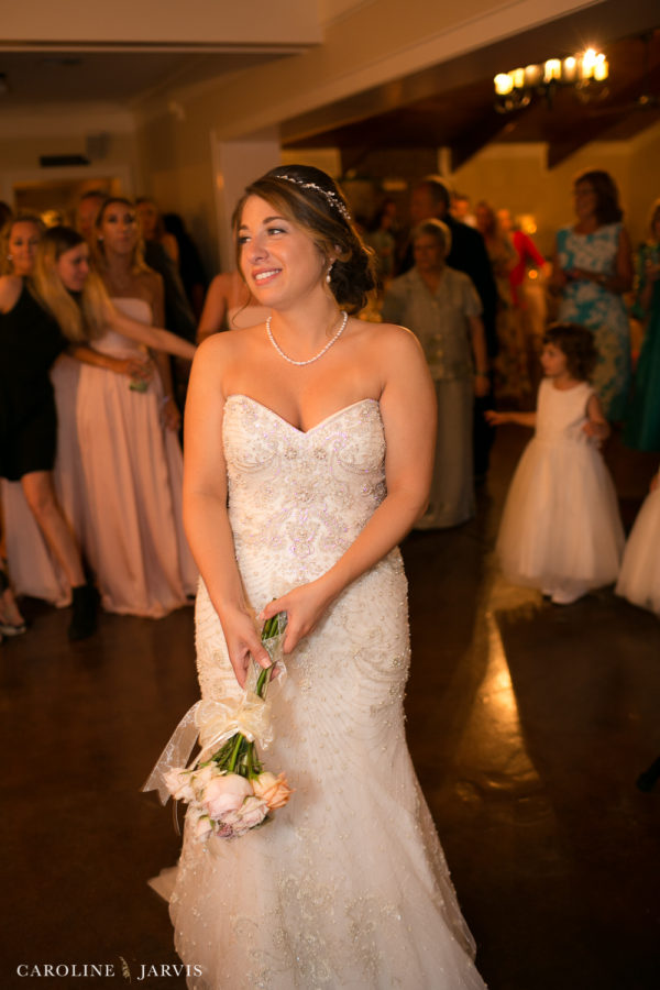 108 Budleigh Wedding in Manteo, NC - Mr. & Mrs. Wood by Caroline Jarvis Photography 2-April 29, 20171057