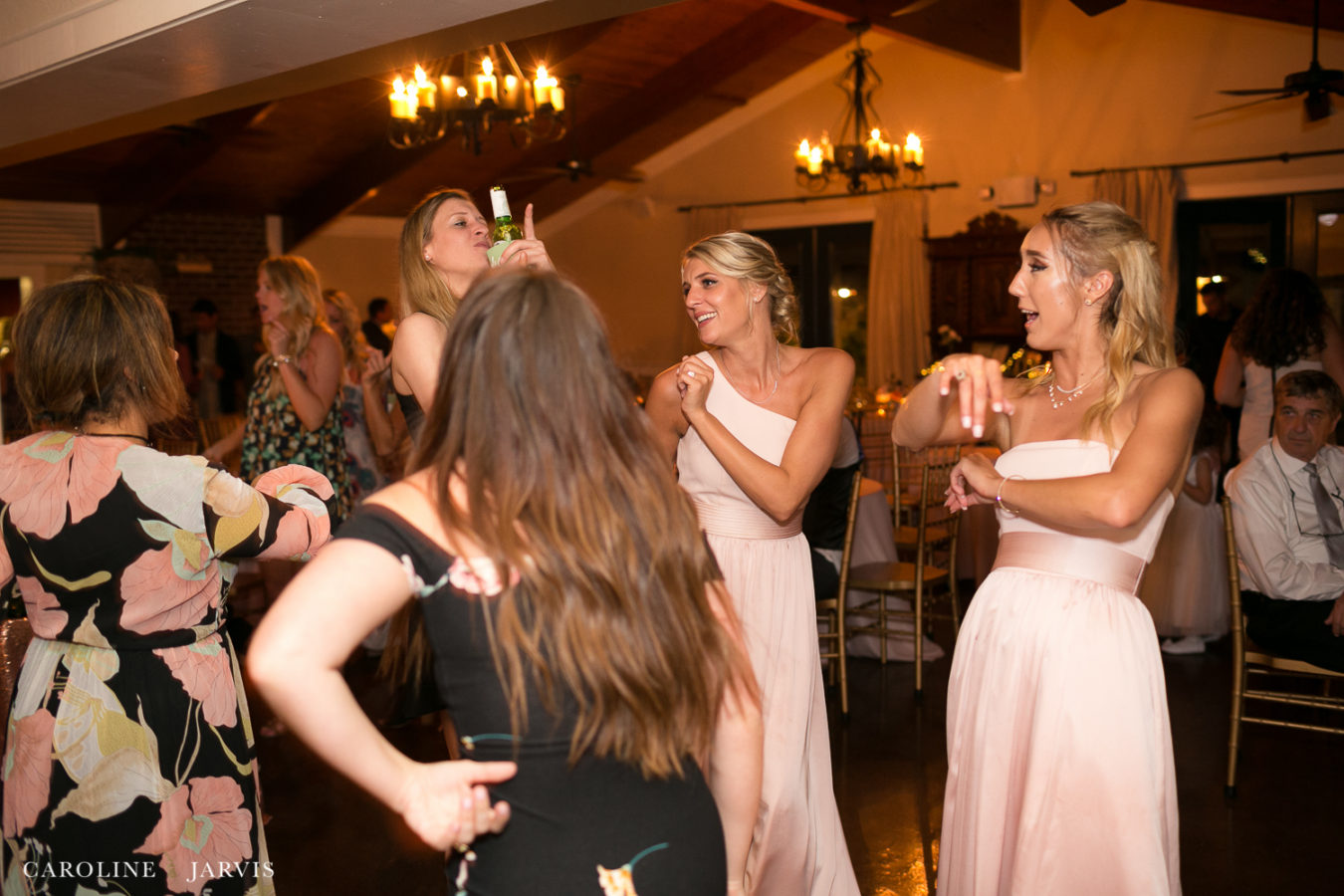 108 Budleigh Wedding in Manteo, NC - Mr. & Mrs. Wood by Caroline Jarvis Photography 2-April 29, 20171273