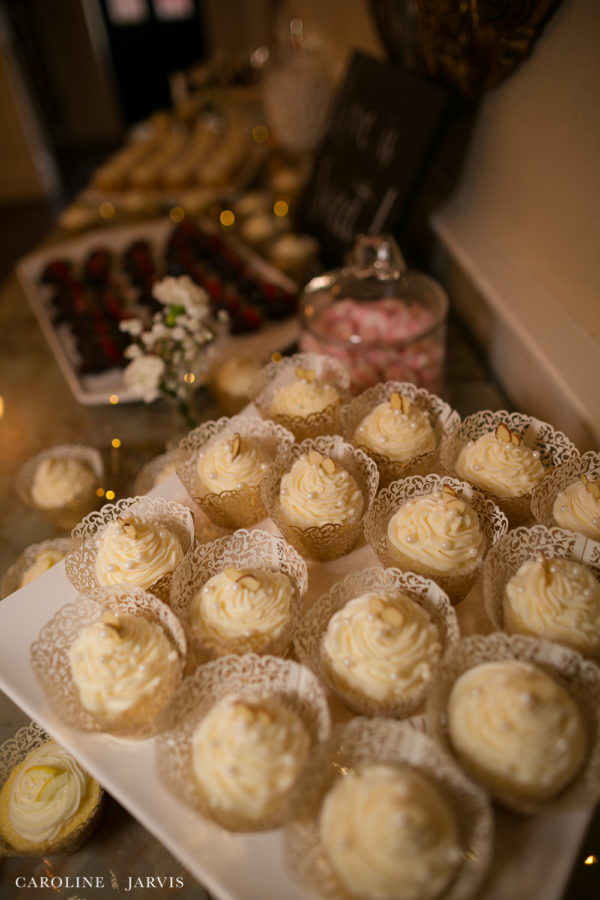 108 Budleigh Wedding in Manteo, NC - Mr. & Mrs. Wood by Caroline Jarvis Photography 2-April 29, 2017547