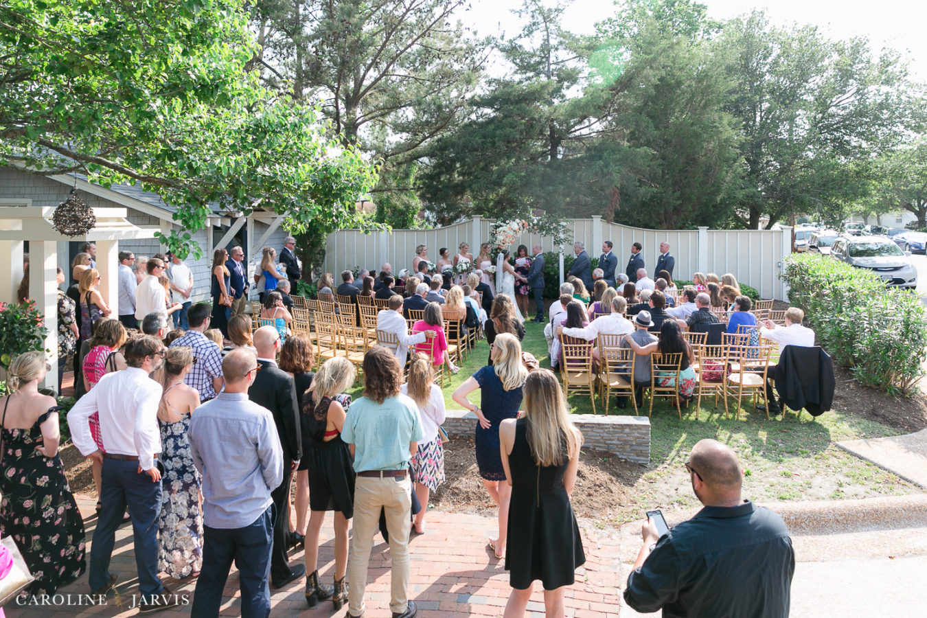 108 Budleigh Wedding in Manteo, NC - Mr. & Mrs. Wood by Caroline Jarvis Photography 3-April 29, 20171294