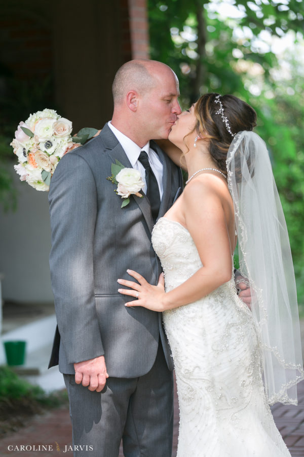 108 Budleigh Wedding in Manteo, NC - Mr. & Mrs. Wood by Caroline Jarvis Photography 3-April 29, 2017203