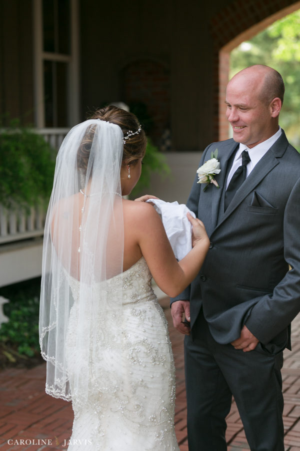 108 Budleigh Wedding in Manteo, NC - Mr. & Mrs. Wood by Caroline Jarvis Photography 3-April 29, 201743