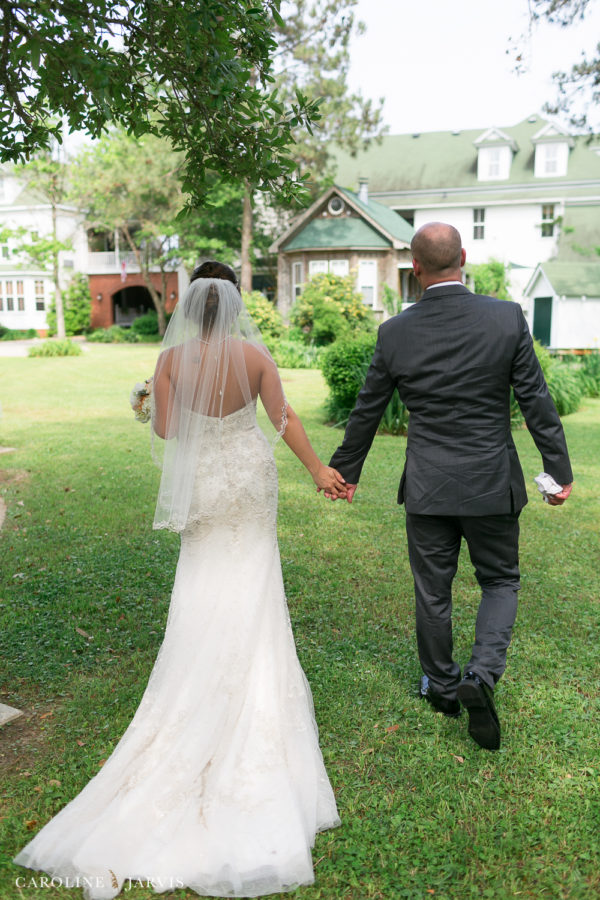 108 Budleigh Wedding in Manteo, NC - Mr. & Mrs. Wood by Caroline Jarvis Photography-April 29, 20171143
