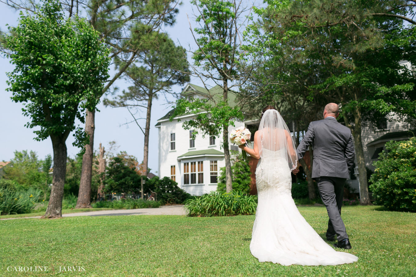 108 Budleigh Wedding in Manteo, NC - Mr. & Mrs. Wood by Caroline Jarvis Photography-April 29, 20171206