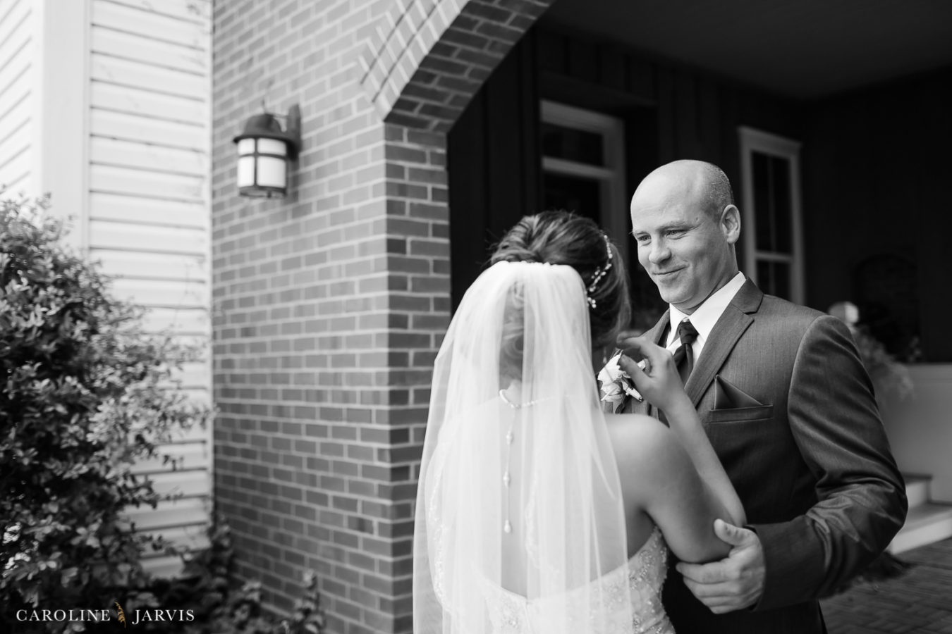 108 Budleigh Wedding in Manteo, NC - Mr. & Mrs. Wood by Caroline Jarvis Photography-April 29, 2017629