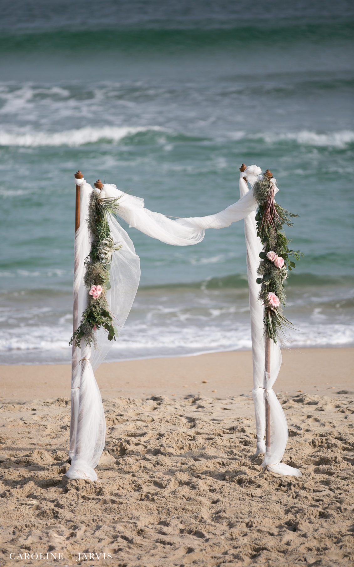 Hatteras Island Wedding by Caroline Jarvis Photography - Mr. & Mrs. Hahn1-May 11, 20171308