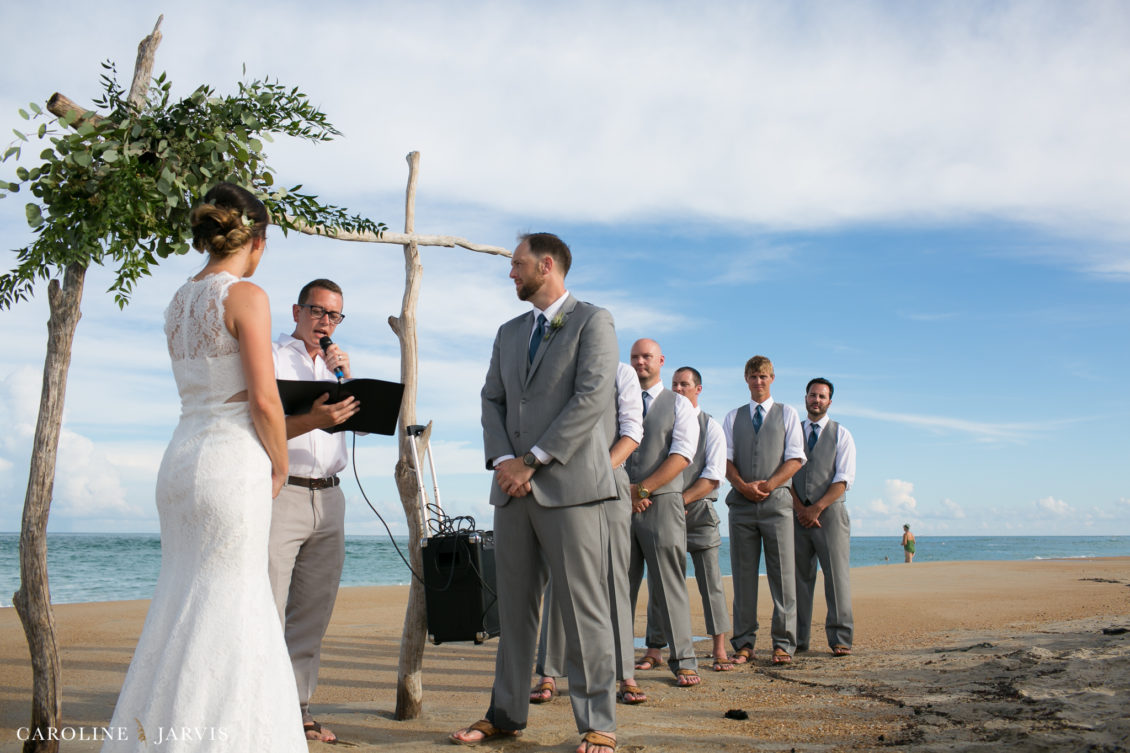 Koru_Beach_Klub_Wedding_by_Caroline_Jarvis_Photography_Cortney_Chris1-September 08, 20181114
