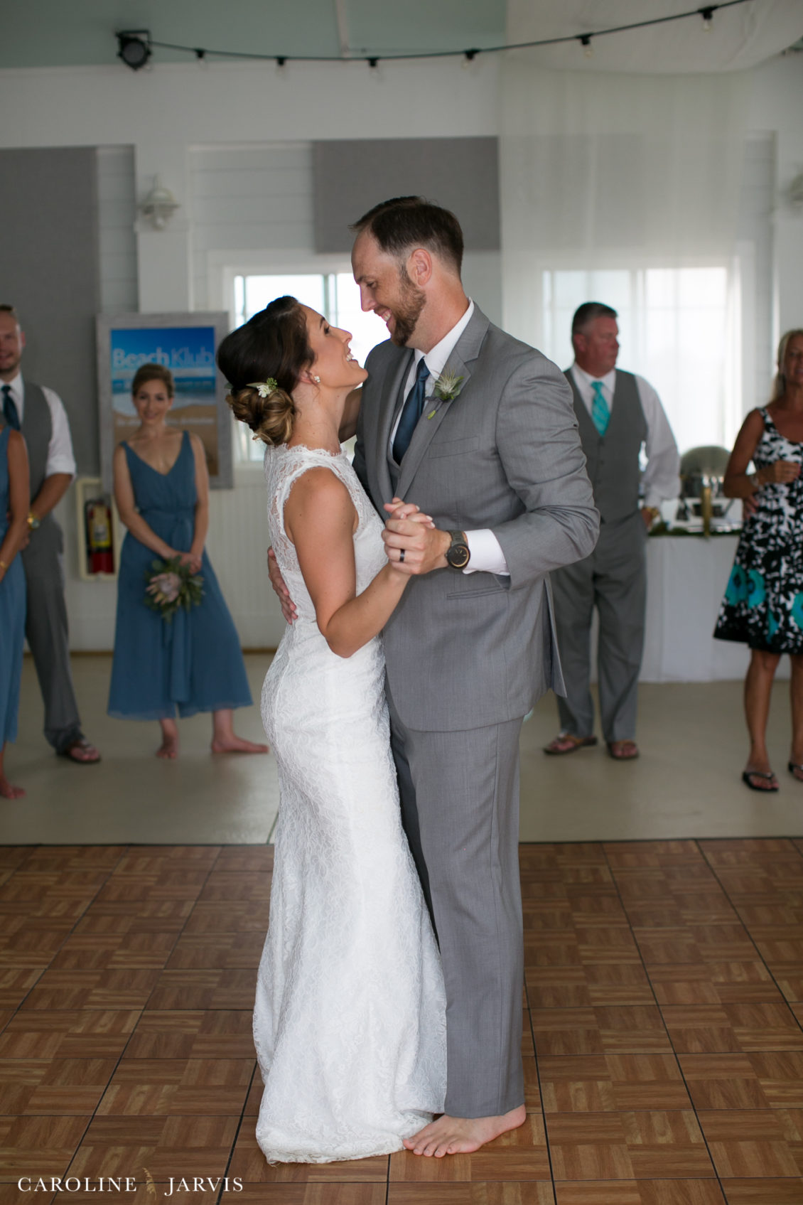 Koru_Beach_Klub_Wedding_by_Caroline_Jarvis_Photography_Cortney_Chris2-September 08, 2018205