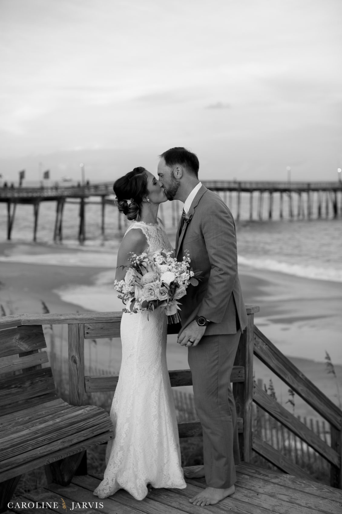 Koru_Beach_Klub_Wedding_by_Caroline_Jarvis_Photography_Cortney_Chris2-September 08, 2018415