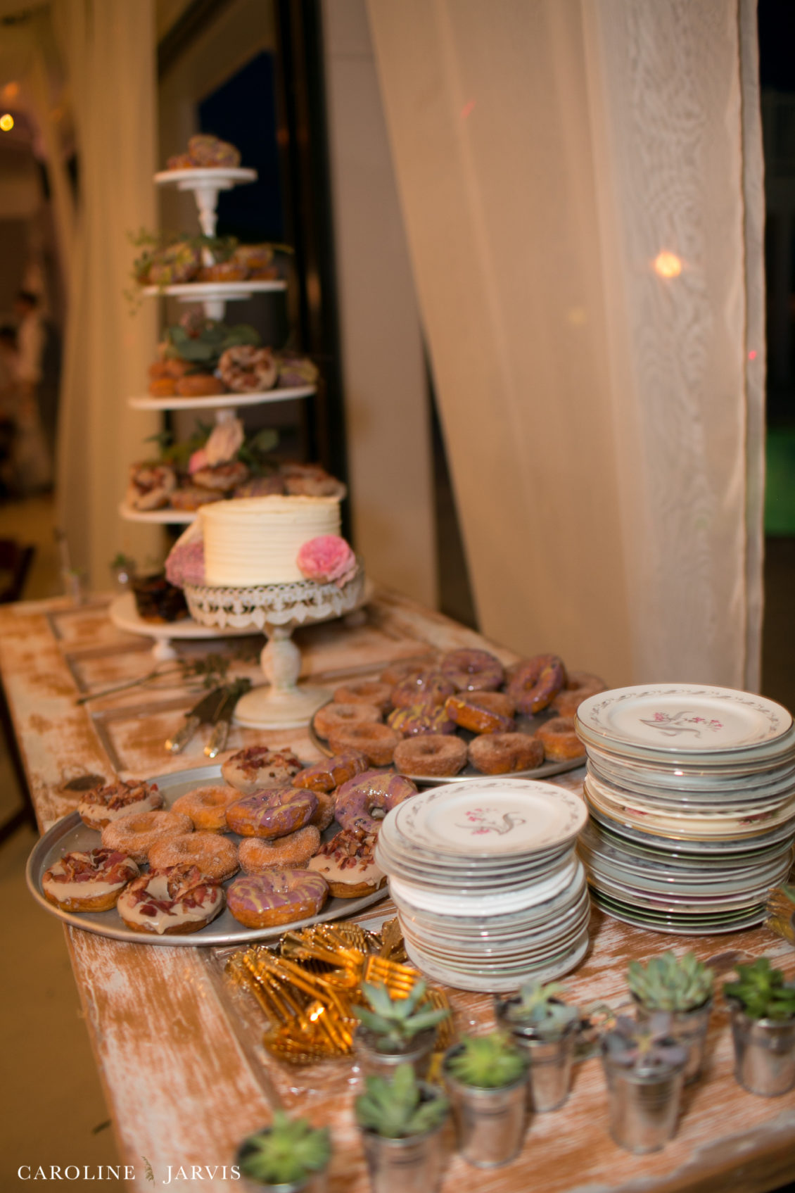 Koru_Beach_Klub_Wedding_by_Caroline_Jarvis_Photography_Cortney_Chris2-September 08, 2018840