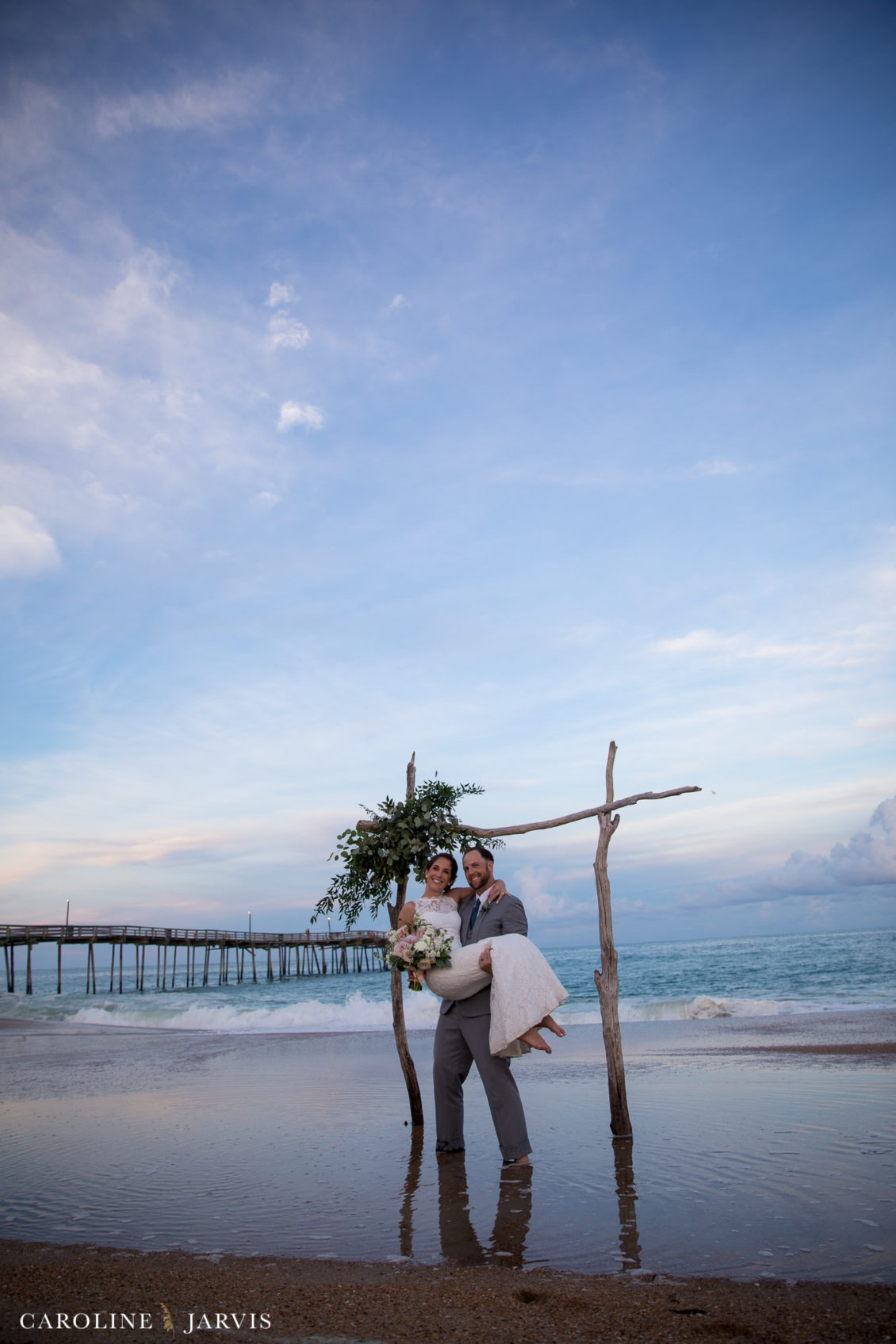 Koru_Beach_Klub_Wedding_by_Caroline_Jarvis_Photography_Cortney_Chris3-September 08, 2018768