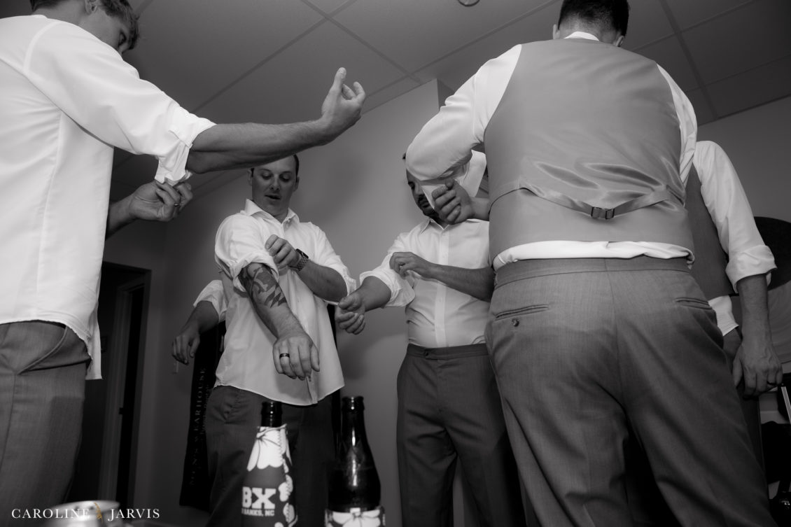 Koru_Beach_Klub_Wedding_by_Caroline_Jarvis_Photography_Cortney_Chris3-September 08, 201877